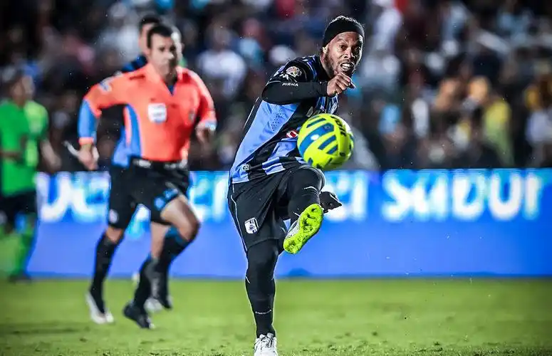 或许穆伊仍 或许穆伊仍