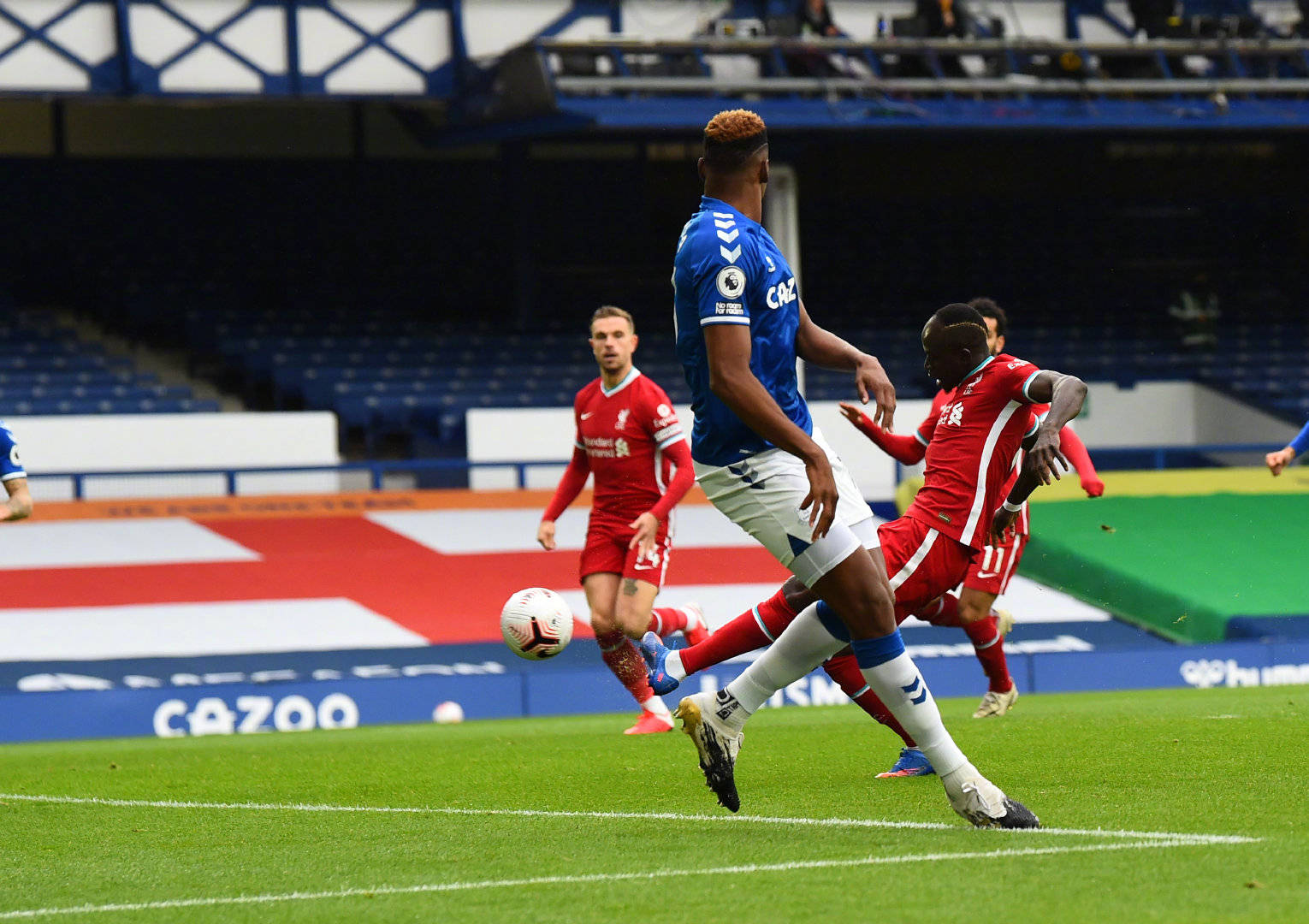 使得他们在 使得他们在