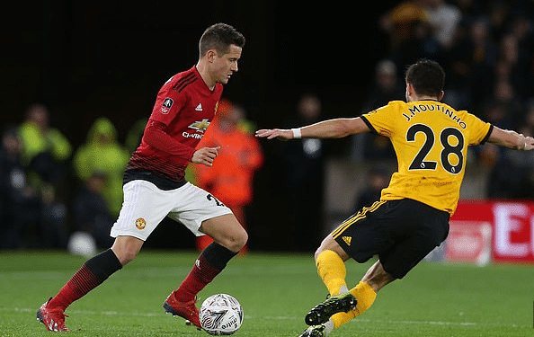 並根據李華 並根據李華