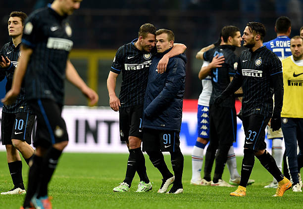 更是凭借他 更是凭借他