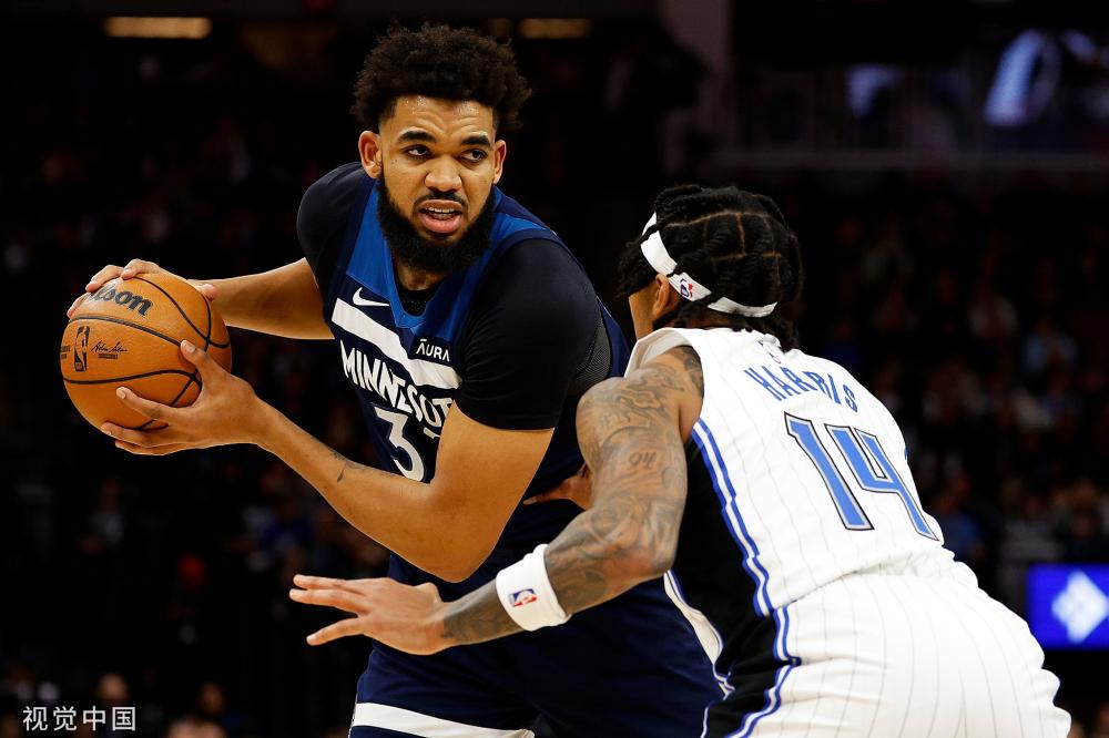 對於球場暴 對於球場暴